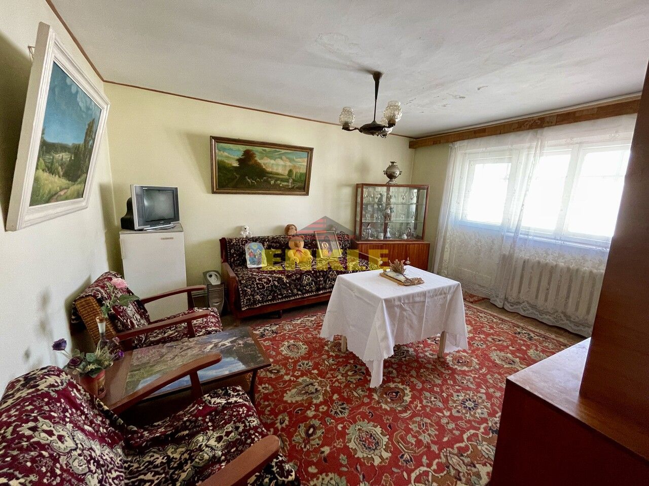 De vânzare apartament cu 3 camere și 2 băi - Poză 2