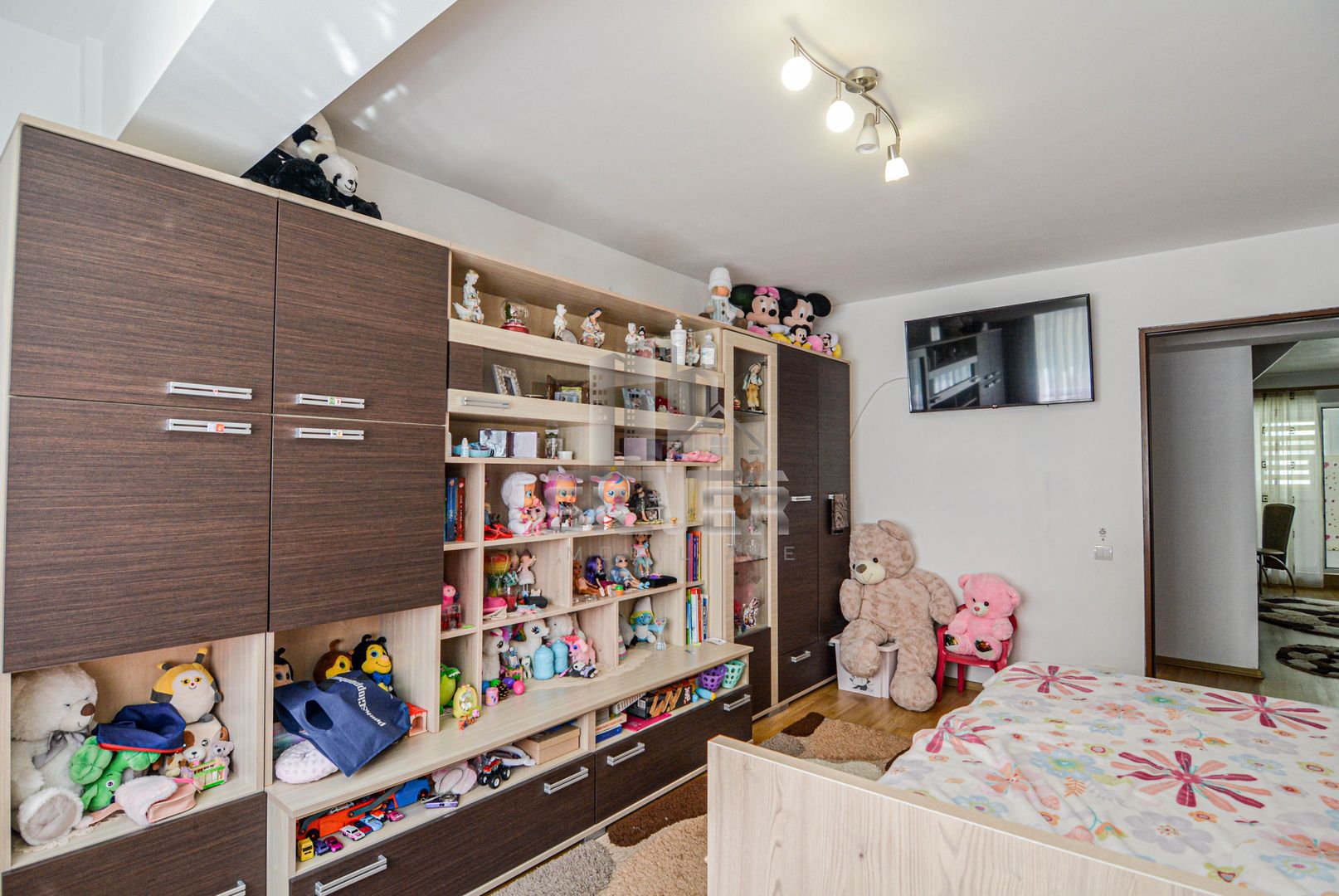 Apartament 3 camere finisat, cu parcare, zona Centrala Floresti - Poză 10