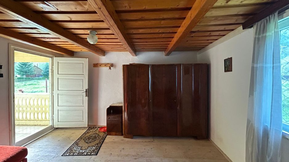 Casa de vacanta de vanzare pe Valea Lotrioarei - Poză 5