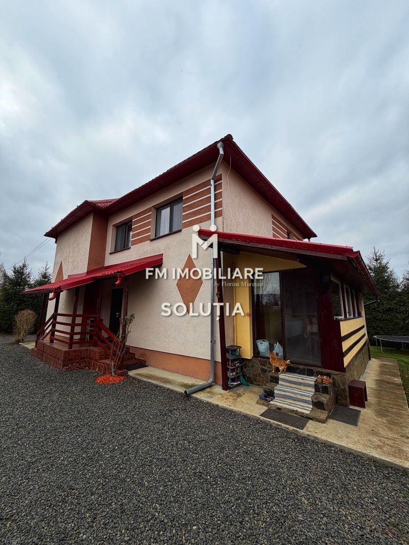 Casă spațioasă P+1 - 5 camere - teren 10 ari, Unguraș! - Poză 3