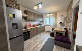 2 camere ultracentral, 57 mp, garaj – Bd. Traian - Poză 2