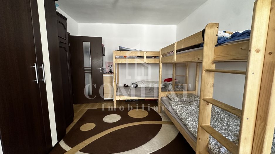 Apartament la etaj intermediar | Loc de parcare | Zona Str Eroilor - Poză 3