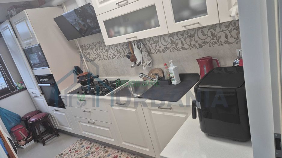 Apartament 3 camere, decomandat, 60 mp, etaj 2, zona Cug – Aleea Tudor Neculai / Aleea Valea Adâncă, Iași - Poză 1