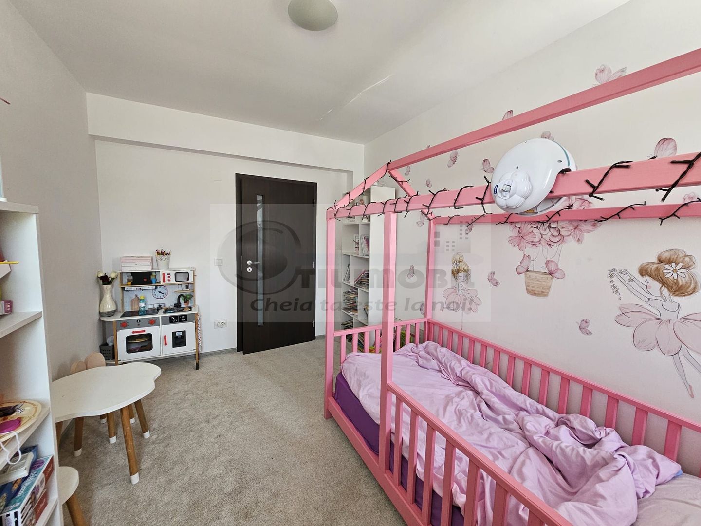 Bucium apartament 3 camere decomandat 145.000 euro - Poză 8