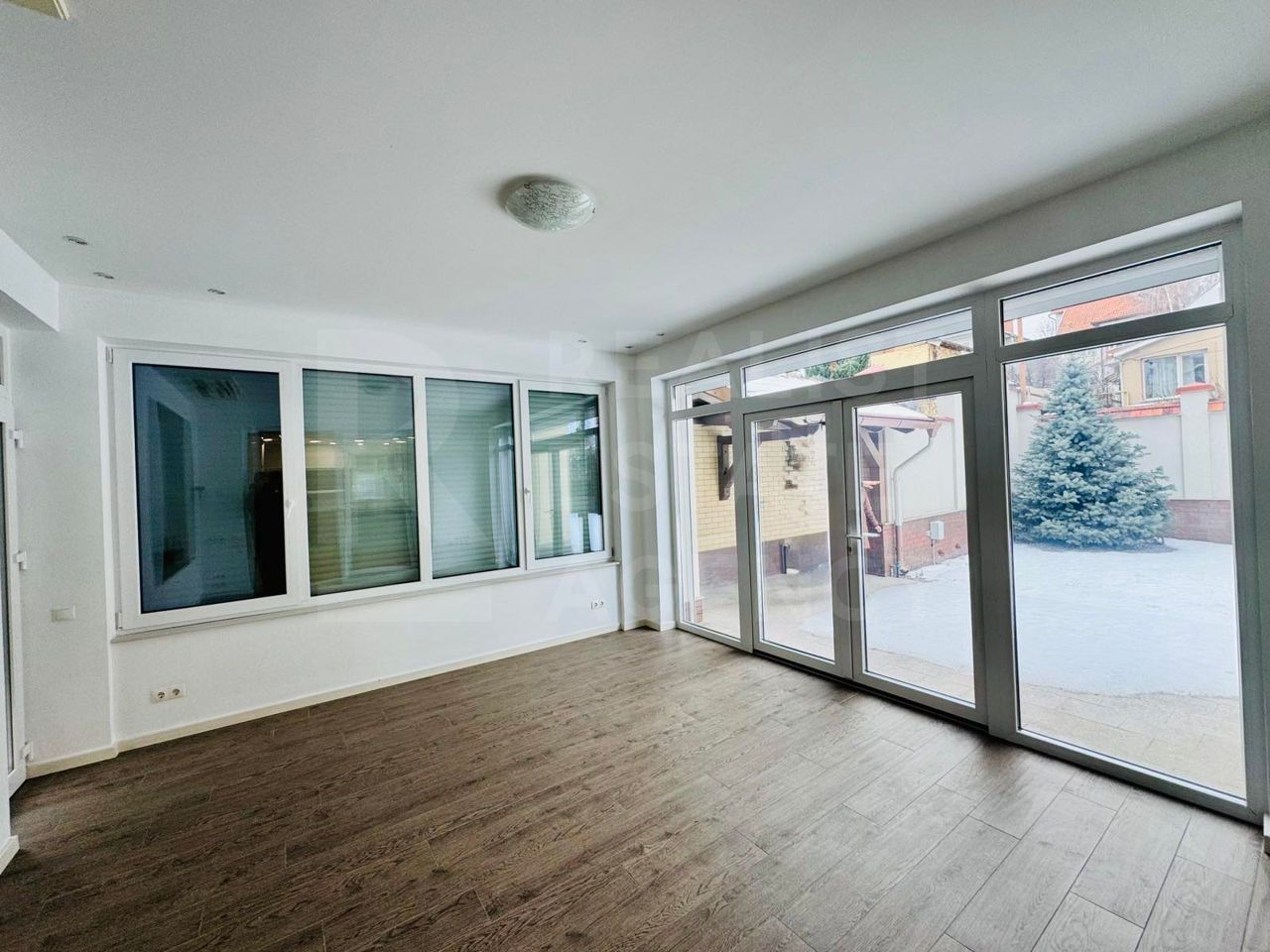 Chirie, casă, 5 camere, str. Frumoasa, Centru - Poză 5