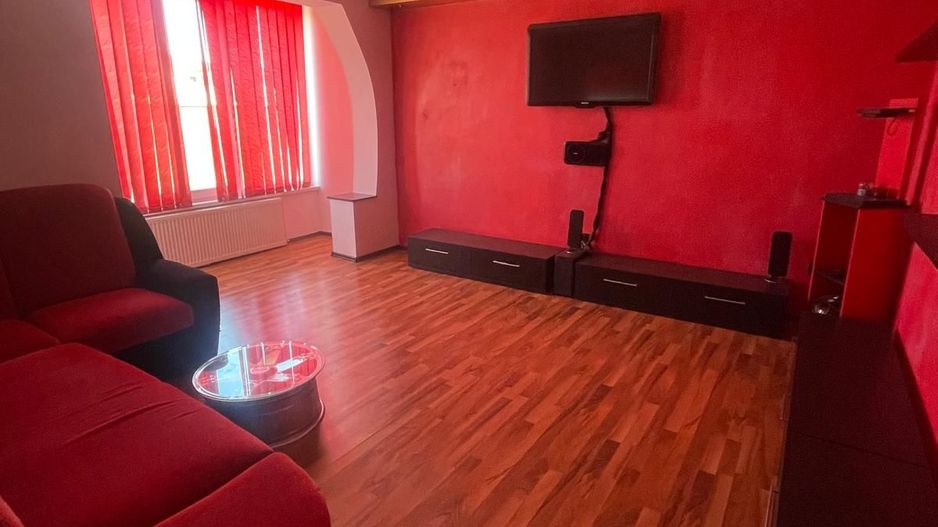 Apartament de vanzare - Poză 1