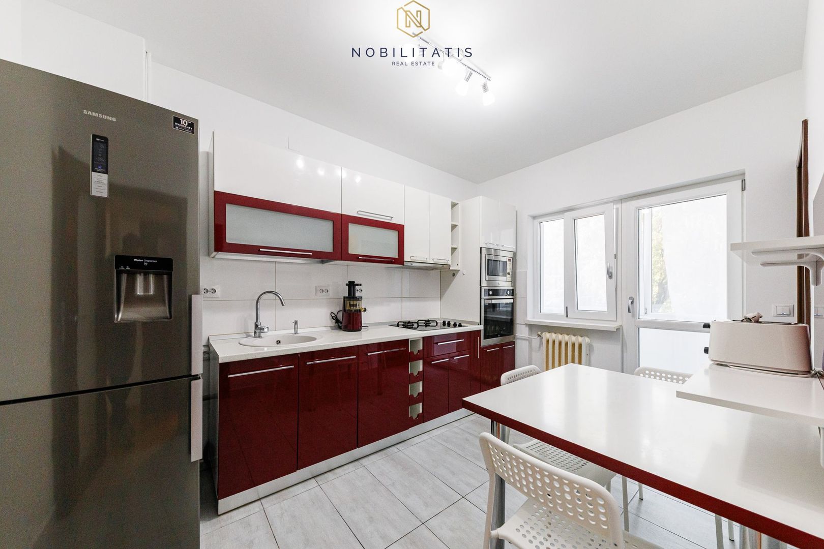 Un apartament cum rar găsești, în centrul orasului | 4 camere & 2 bai - Poză 11