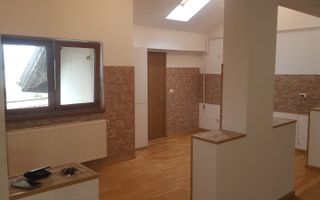 Apartament de vanzare - Poză 2