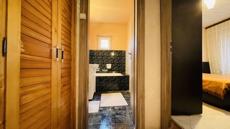 OFERTA A FOST REZERVATA - Lipovei 3 camere, decomandat | Localizare excelenta - Poză 12