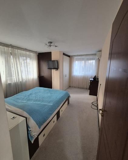 De inchiriat apartament cu 3 camere , Aparatorii Patriei sector4 - Poză 7