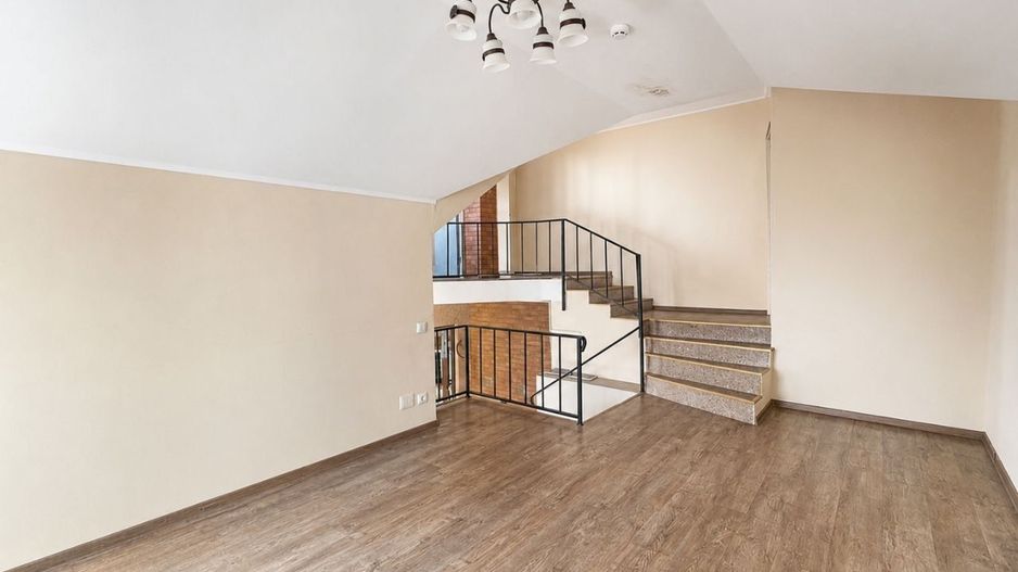 Casă în Doroțcaia – 140 m² | 13,71 ari | 6 camere + living - Poză 27