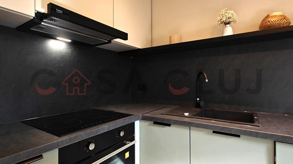 CENTRU - apartament la curte comuna ultrafinisat cu 2 locuri de parcare - Poză 14