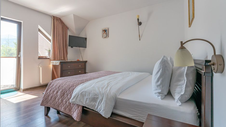 Pensiune de vânzare în Bran, cu rating 9.8 Booking și 4.9 Google - Poză 31