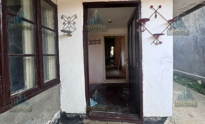 Casă de vânzare cu 3 camere - Poză 11