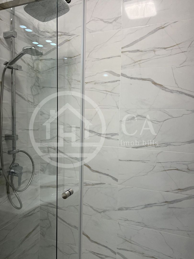 Apartament cu 3 camere de inchiriat Prima Arena Rezidence Oradea - Poză 5