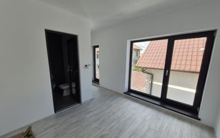 Case 6 Camere, 2 Corpuri, Teren 1507 mp, P+M, Zona Centru - Poză 30