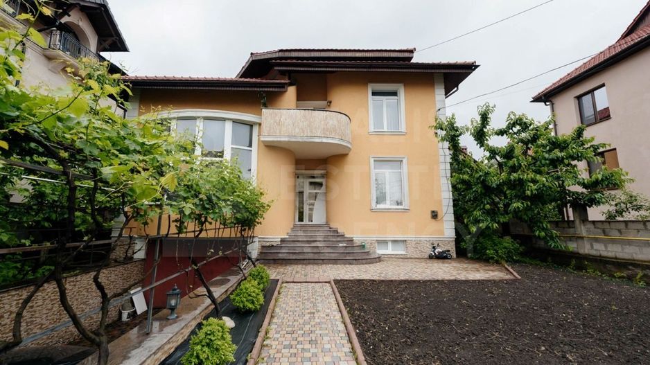 Chirie, casă, 4 camere, str-la Olga Vrabie, Râșcani - Poză 1