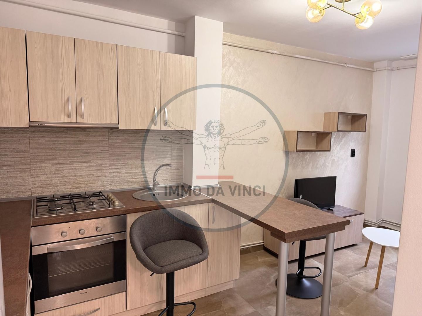 Prima închiriere după renovare totală 2 camere,  Zona Aurel Vlaicu - Poză 1