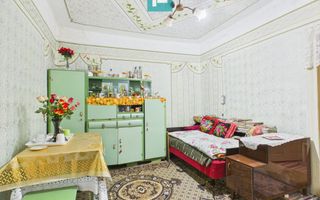 Casă  cu 2 corpuri total 4 camere în Nădab - Poză 10