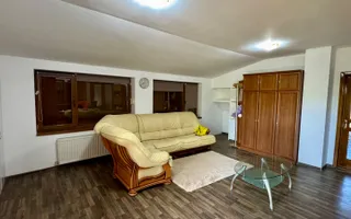 Casa spatioasa cu teren de 800 mp, Muntenii de Jos - 5 camere - Poză 14