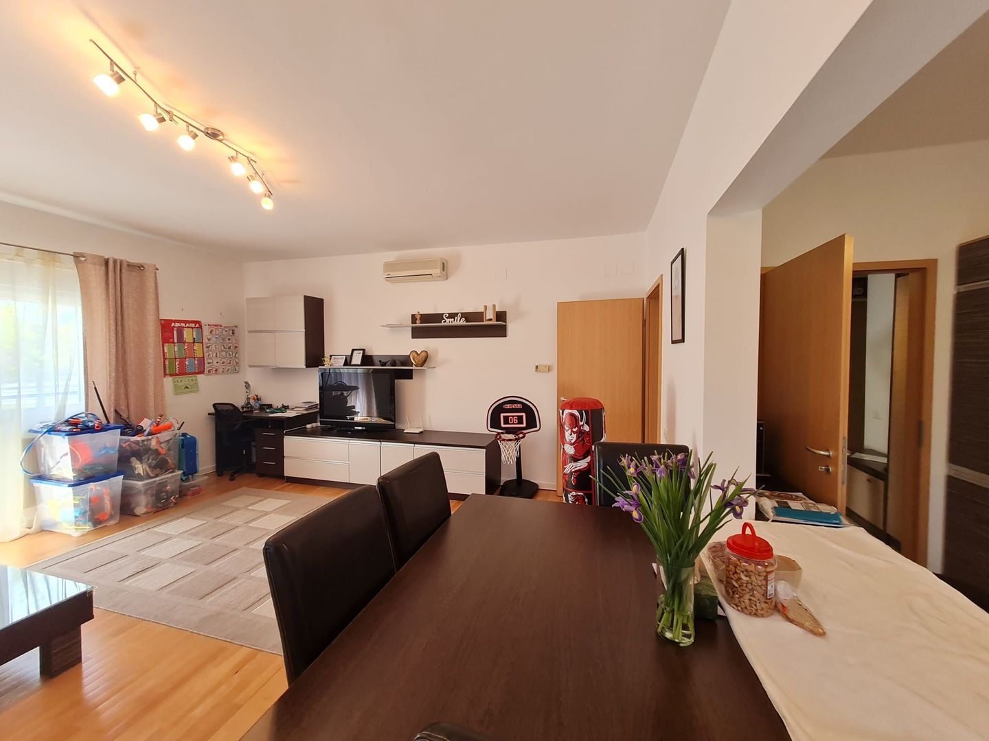 Apartament generos la 5 minute de USAB-TM - Poză 17