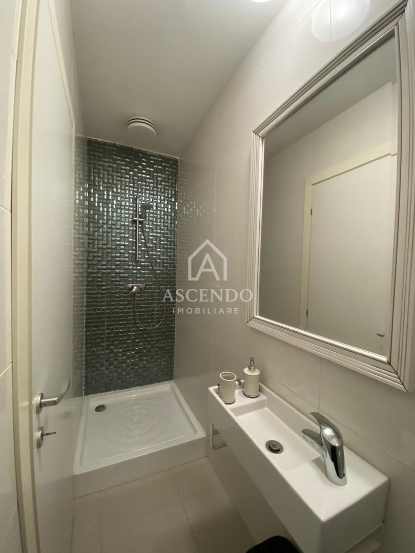 Apartament 3 camere, 2 bai premium mobilat lux , cu parcare inclusă - Poză 13