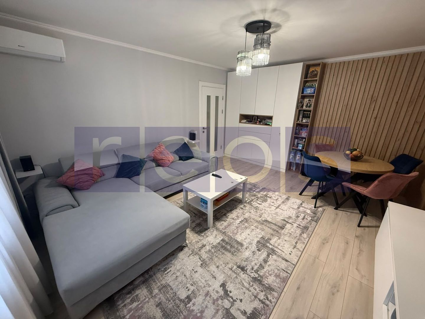 VANZARE 3 CAMERE DECOMANDAT -MALL VITAN - Poză 1