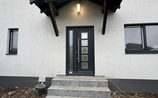 De vânzare - Casă cu 4 camere în cartier Izvor - Poză 2