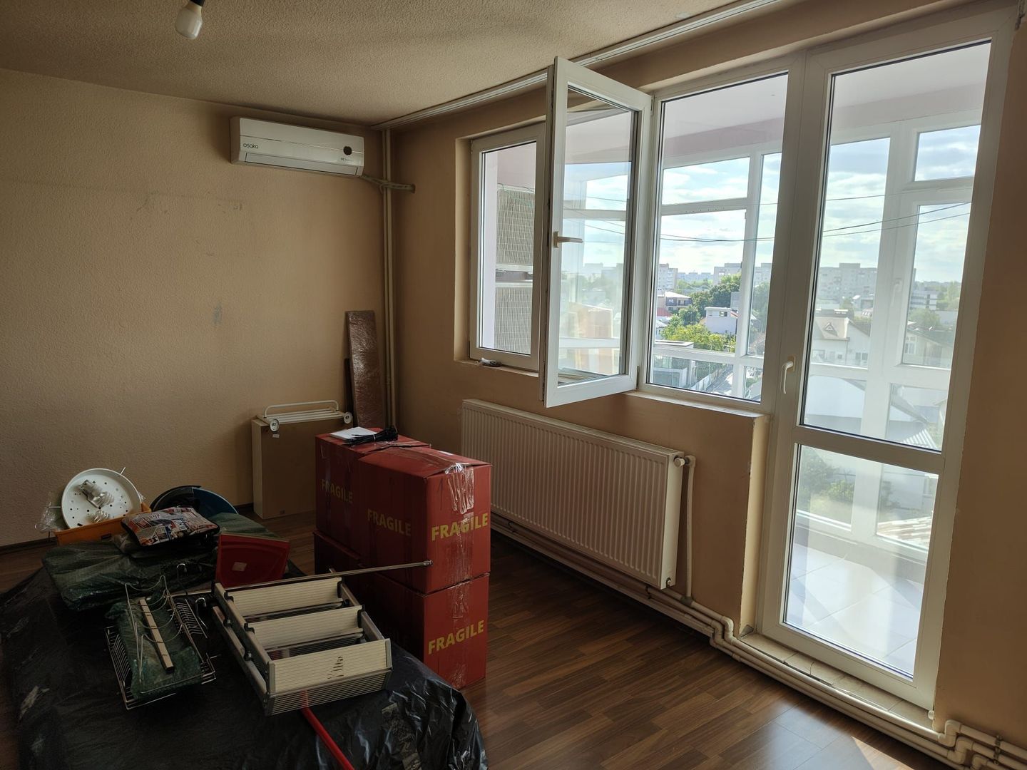 Apartament incapator cu trei camere, Alexandru Obregia, 115.000€ - Poză 2