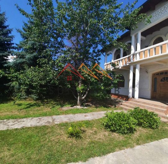 Casa tip conac, teren 4000 mp, finisaje deosebite, garaj, Prahova - Poză 2