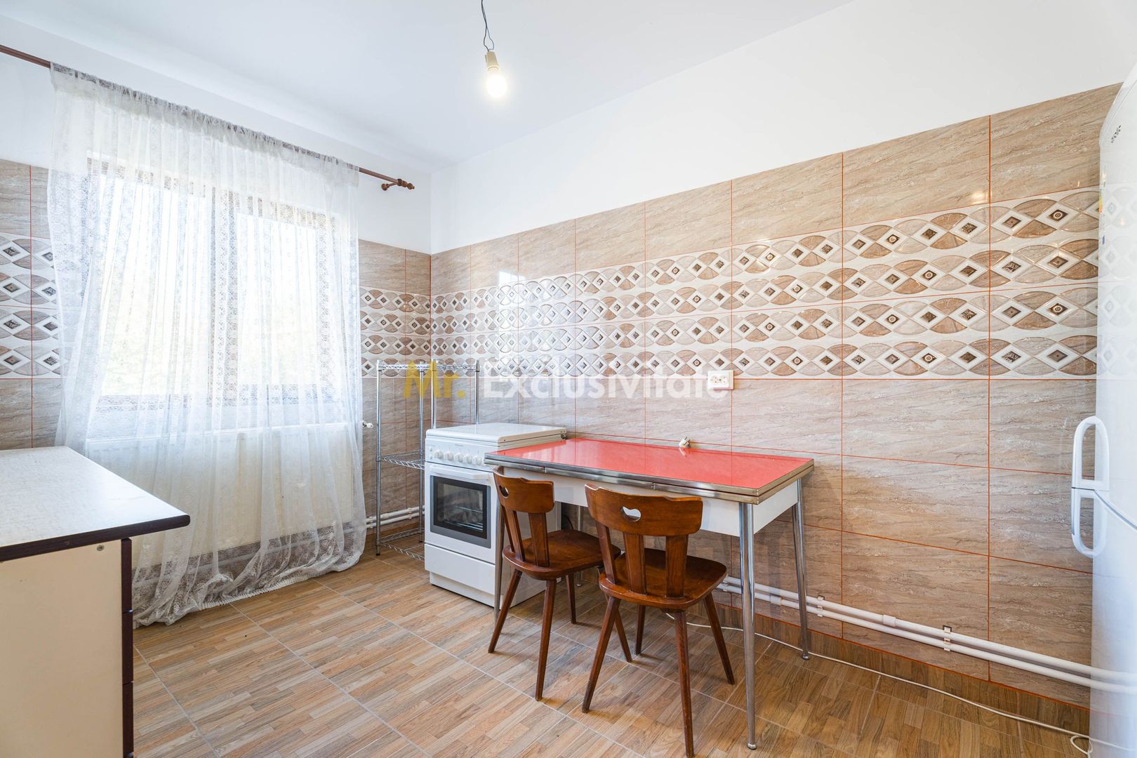 Casa Buturugeni de 3 camere plus mansarda - Poză 8
