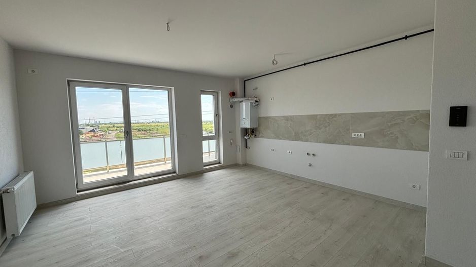 Apartament tip Penthouse-terasa de 50mp,zona Mehala - Poză 2