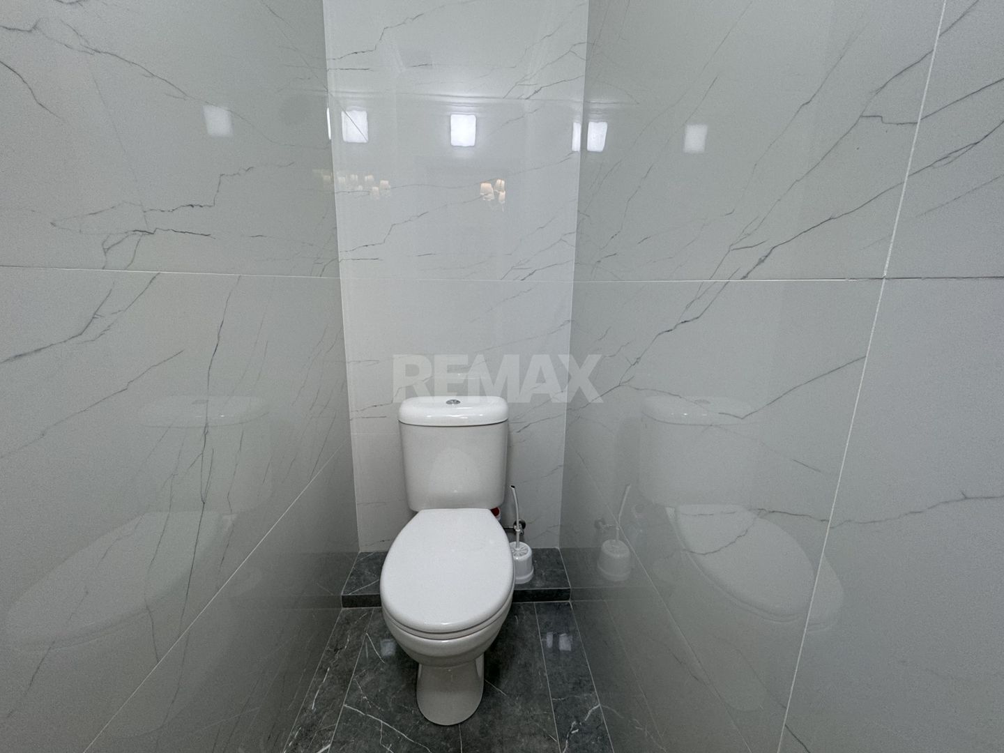 In chirie apartament cu doua camere - Poză 4