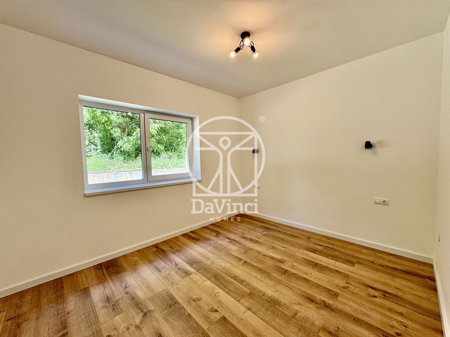 Apartament 3 camere - 2 bai, intabulat (81O-Ra-ap.1) - Poză 8