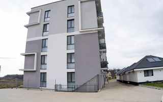 Studio Felix cu piscina mobilat - Poză 9