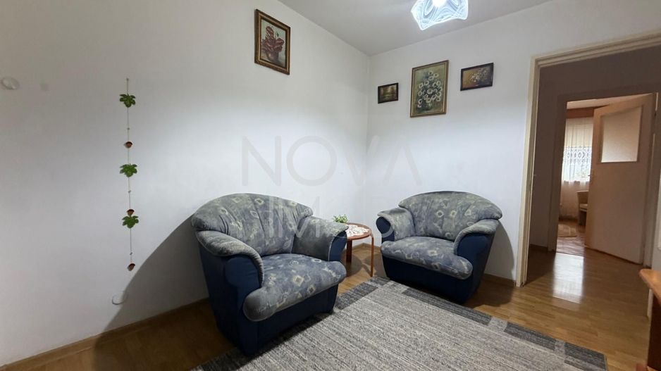 Apartament de inchiriat 3 camere etajul 4, cu lift,  Zona Vasile Aaron - Poză 10