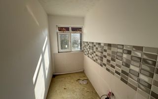 Apartament 2 camere 40 mp parter - locuinta sau spatiu comercial! - Poză 9