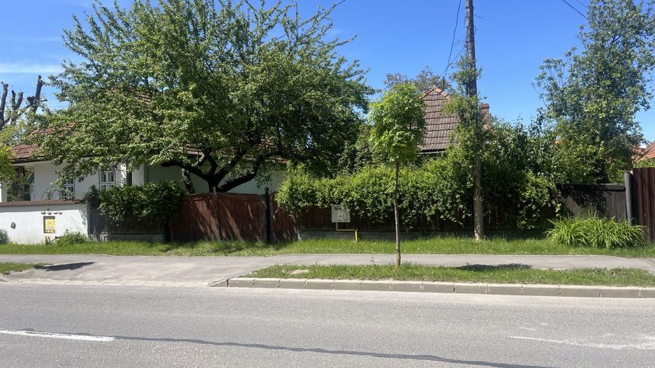 Căsuța bunicii de vânzare -locație excelentă, posibilitate de schimb. - Poză 4