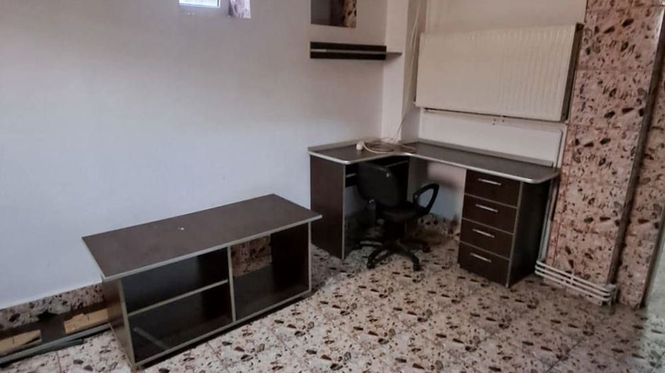 BRASADAS închiriază garsoniera 30mp la DEMISOL zona Bd.Unirii. - Poză 2