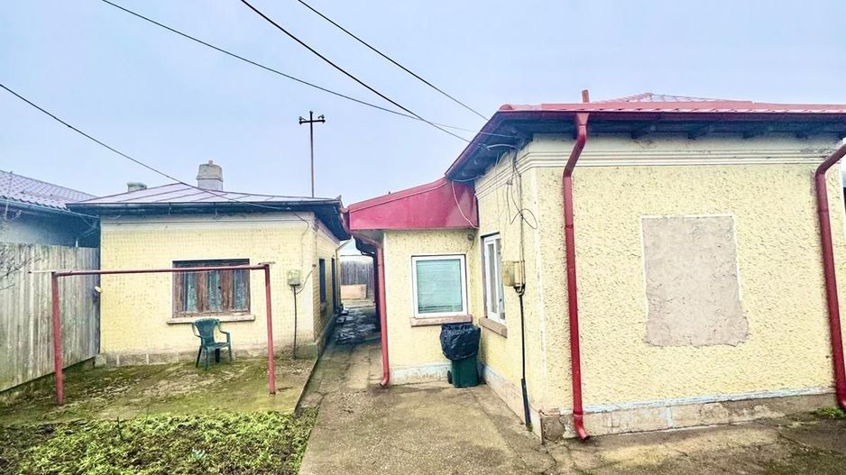 Casă de vânzare – Strada Ramadan - Poză 1