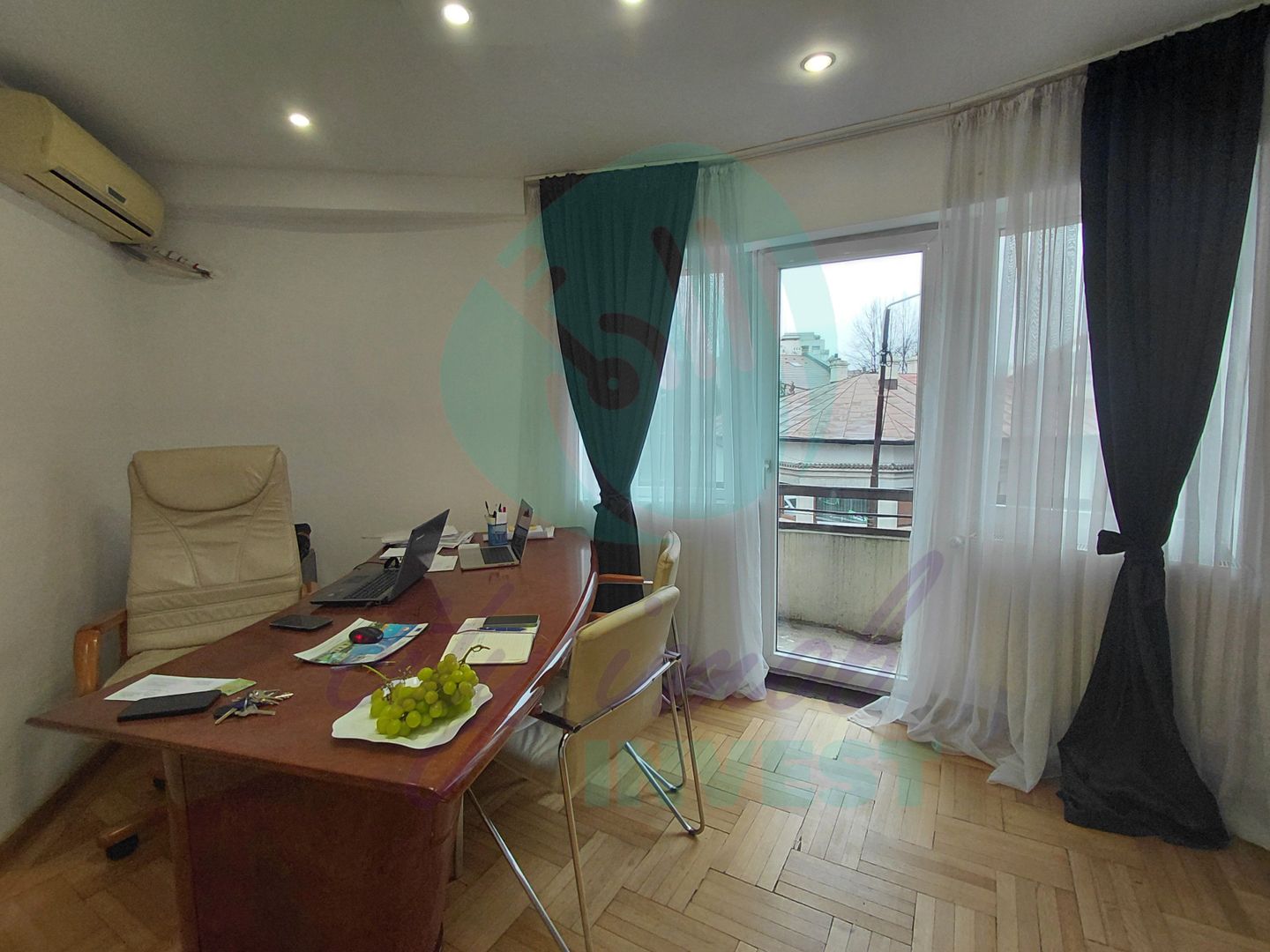 Interbelic 1934 | 4 camere, 4 balcoane, centrala | Piata Sf. Stefan - Poză 13