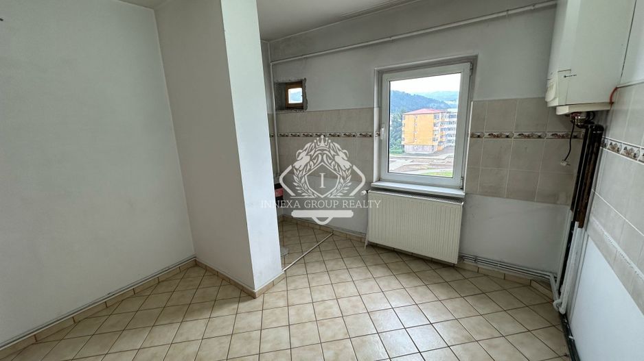 Apartament 3 camere, decomandat, 76mp, in zona Grui - Poză 2