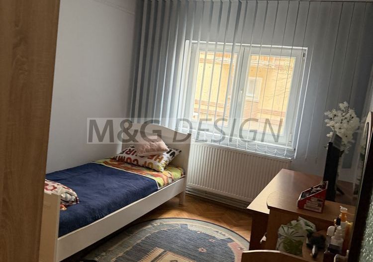 Apartament 3 camere Lipovei parter cu balcon - Poză 3