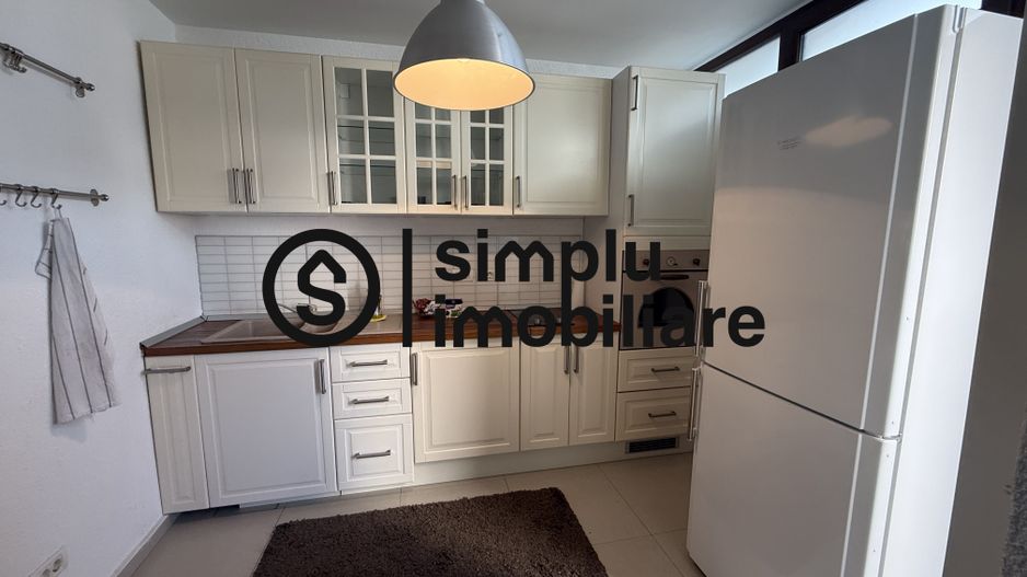 Casa centrala zona Siloz P+M - Poză 6