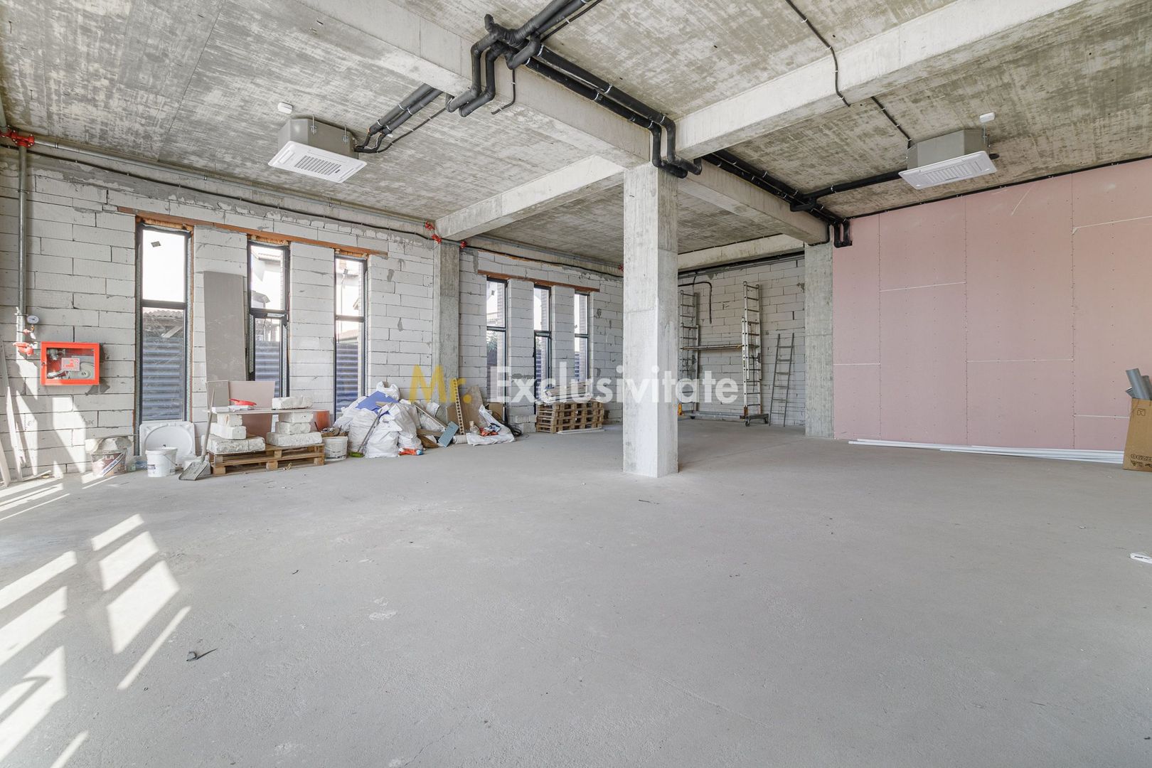Spatiu comercial de la 14 euro de inchiriat Amber Forest Plaza - Poză 4