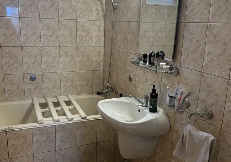 BRASADAS vinde ap 2 cam CARAMIDA etaj 4/4 Solidarității. - Poză 5