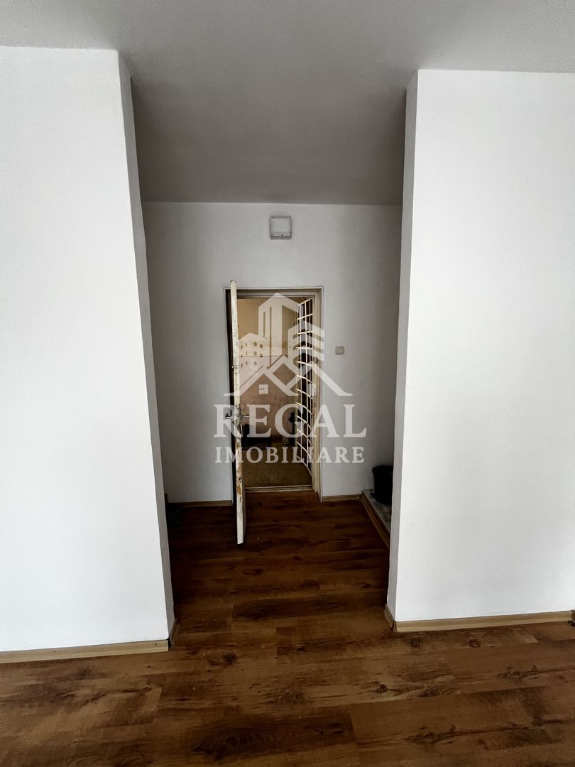 Spațiu de vânzare – zona Policlinica, etaj 2, 21 mp - Poză 2