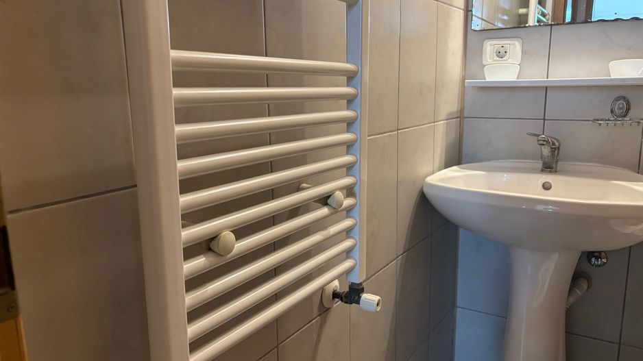 Apartament mobilat cu parcare subterana si lift - Poză 8