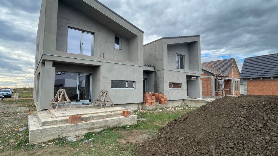 Duplex 4-camere-3 bai- despartit prin camere tehnica-165000€ Ghiroda - Poză 3