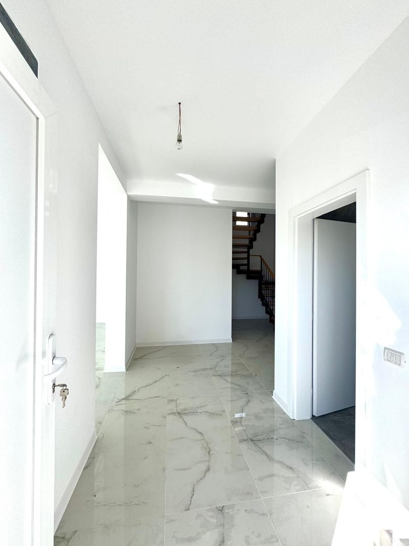 Super pret - Duplex premium cu 4 camere -  Utvin - Poză 4